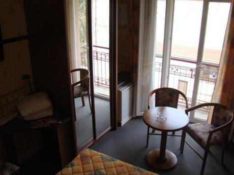Le Pre Serroux Champagney Cameră foto